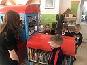 Grupa III integracyjna - Krasnoludki - z wizyt w Miejskiej Bibliotece Publicznej