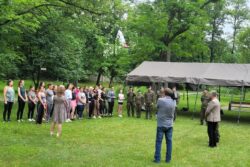 Samoobrona Kobiet – zaufaj wojsku