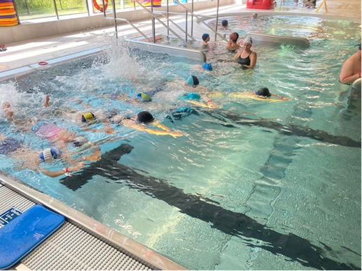 Tomaszowski Klubu Sportowy „Tomasovia” w okresie od dnia 2023-05-01 do dnia 2023-09-30 realizuje zadanie pn. „Umiem pływać!”