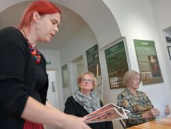 Warsztaty haftu w muzeum