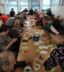 SCRAPBOOKING - poznaj tajniki projektowania i zdobienia. Twórcze warsztaty dla słuchaczy UTW
