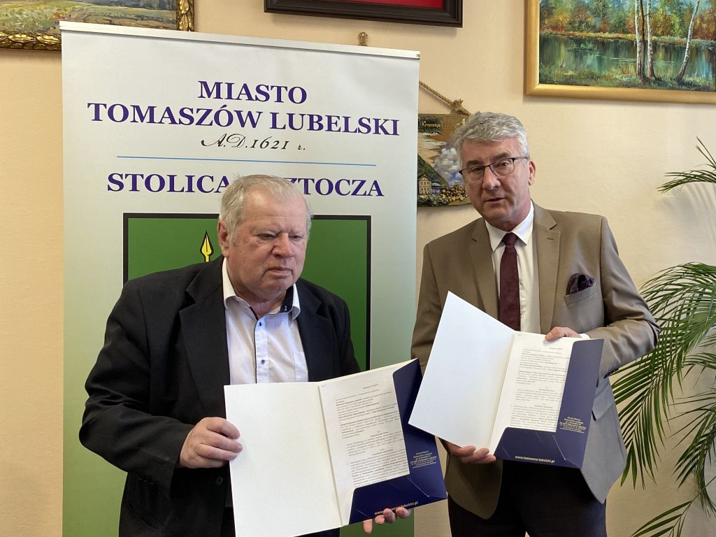 Burmistrz Miasta Tomaszów Lubelski podpisał umowę na opracowanie wielobranżowej dokumentacji technicznej budowy drogi gminnej nr 111852l - ul. Ofiar Bełżca w Tomaszowie Lubelskim o długości ok. 1 km