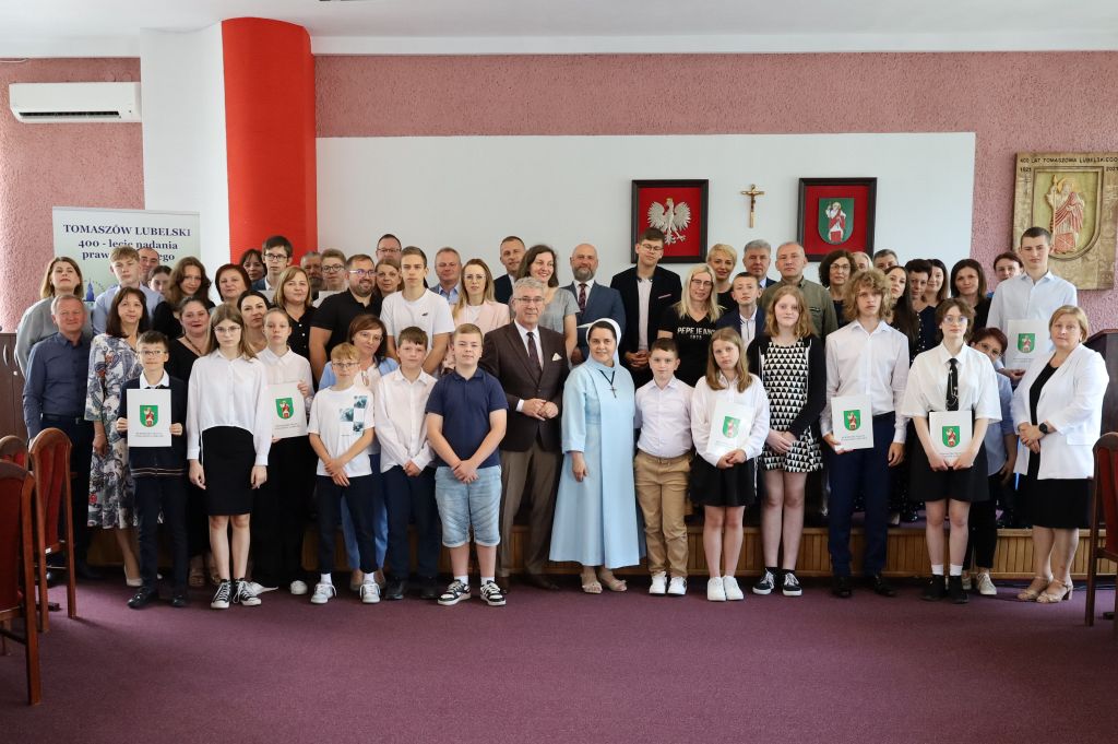 Laureaci i finaliści konkursów przedmiotowych